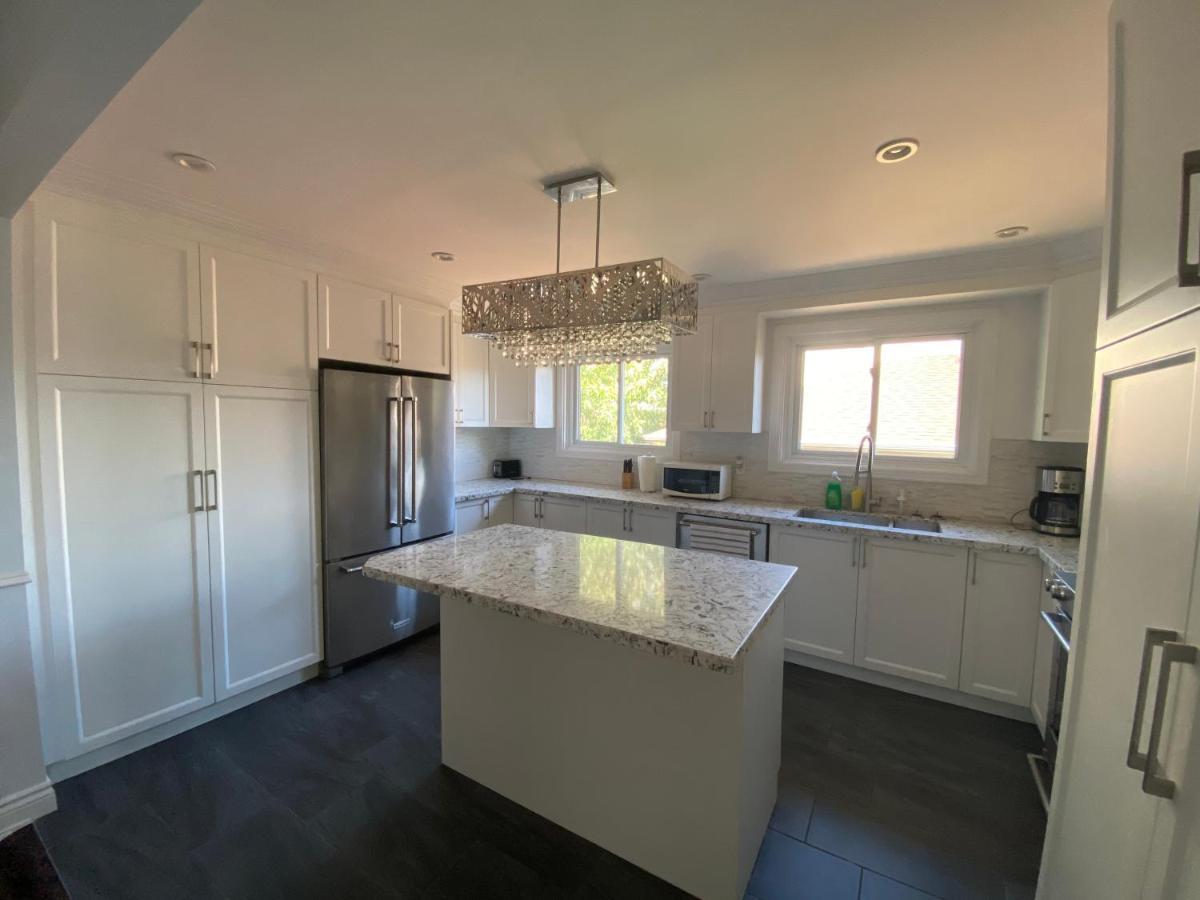 Yonge And Finch Subway !P Cozy & Quiet Private Bdr With Private Bathroom Торонто Екстер'єр фото