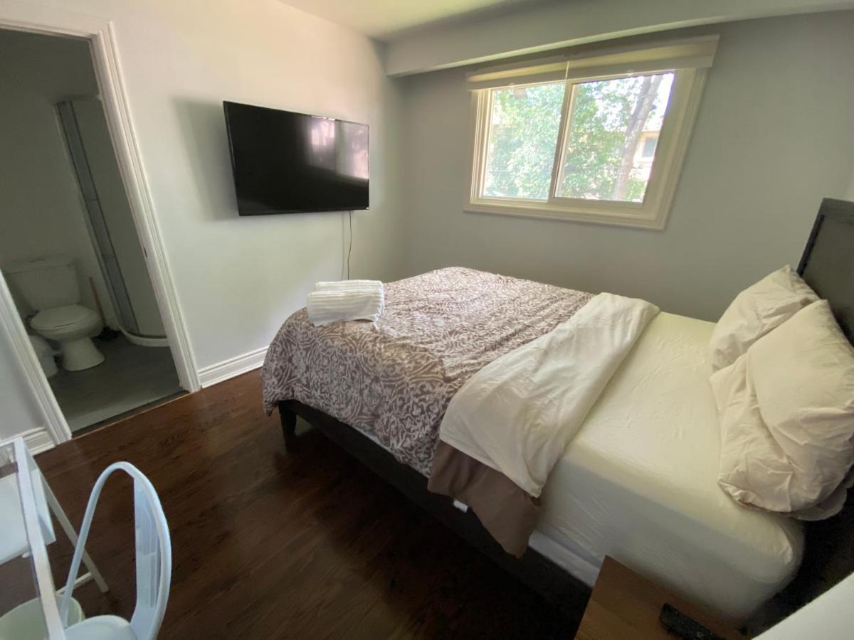 Yonge And Finch Subway !P Cozy & Quiet Private Bdr With Private Bathroom Торонто Екстер'єр фото