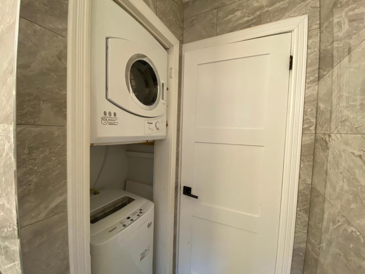Yonge And Finch Subway !P Cozy & Quiet Private Bdr With Private Bathroom Торонто Екстер'єр фото